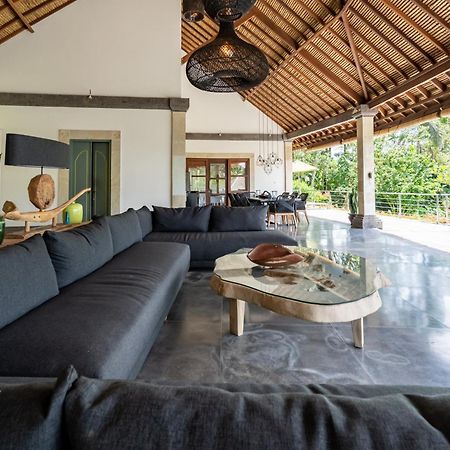 Villa Themma Jungle - Sumptuous 3Br Luxury Villa With Majestic Jungle View North Of Ubud Dış mekan fotoğraf