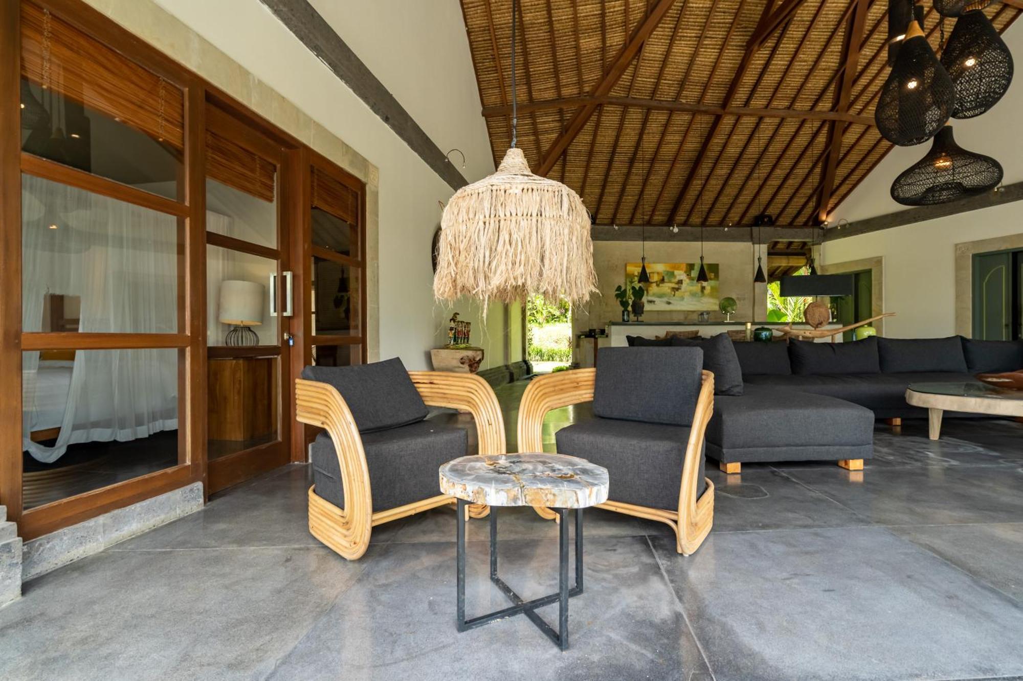Villa Themma Jungle - Sumptuous 3Br Luxury Villa With Majestic Jungle View North Of Ubud Dış mekan fotoğraf